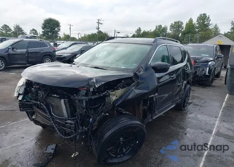 2017 Nissan Rogue Sv z USA, uszkodzony, nr VIN 5N1AT2MT2HC760027